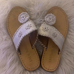 Size 13 white Jack Rogers good condition.